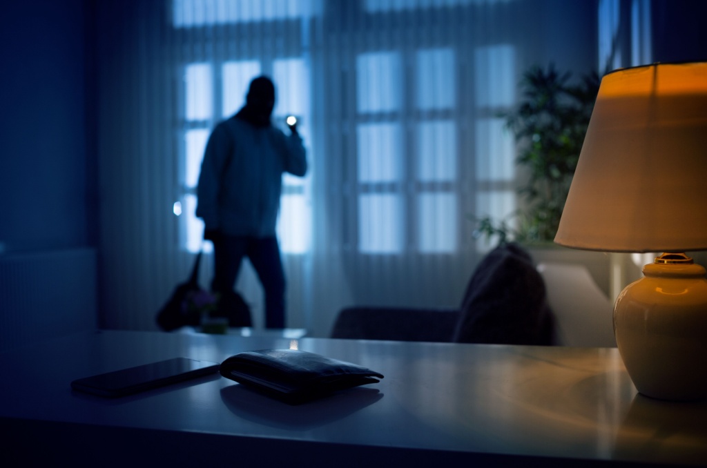 How to Prevent Break-Ins: Securing Windows and Deterring Burglars