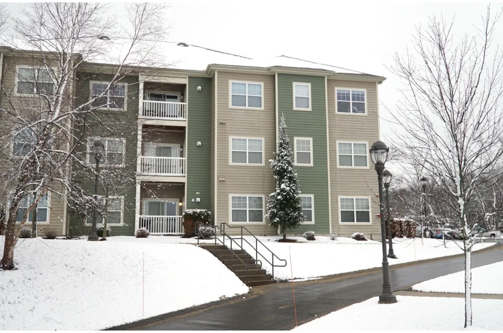 How to Prepare for a Winter Storm in an Apartment